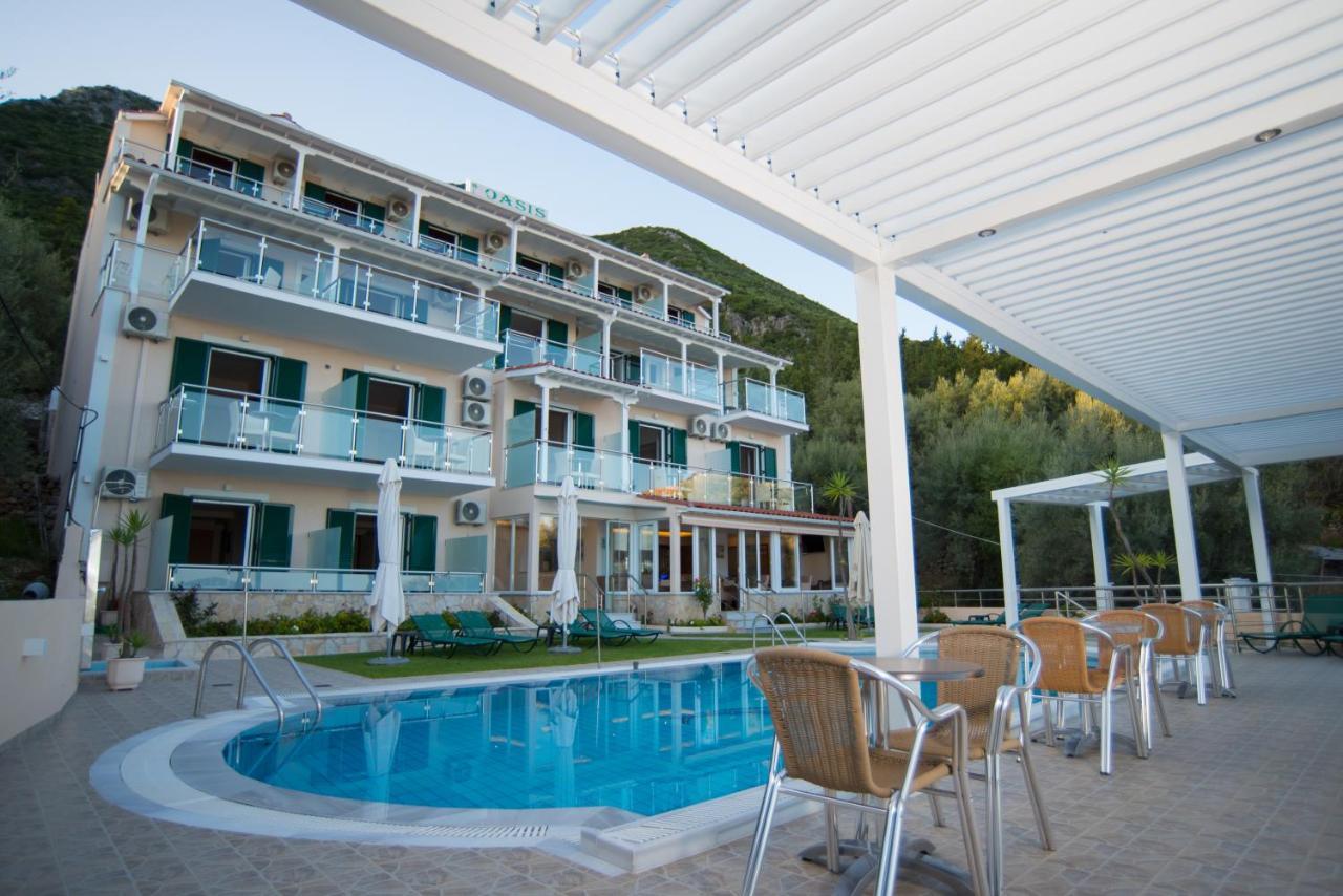 Oasis Hotel Perigiali エクステリア 写真